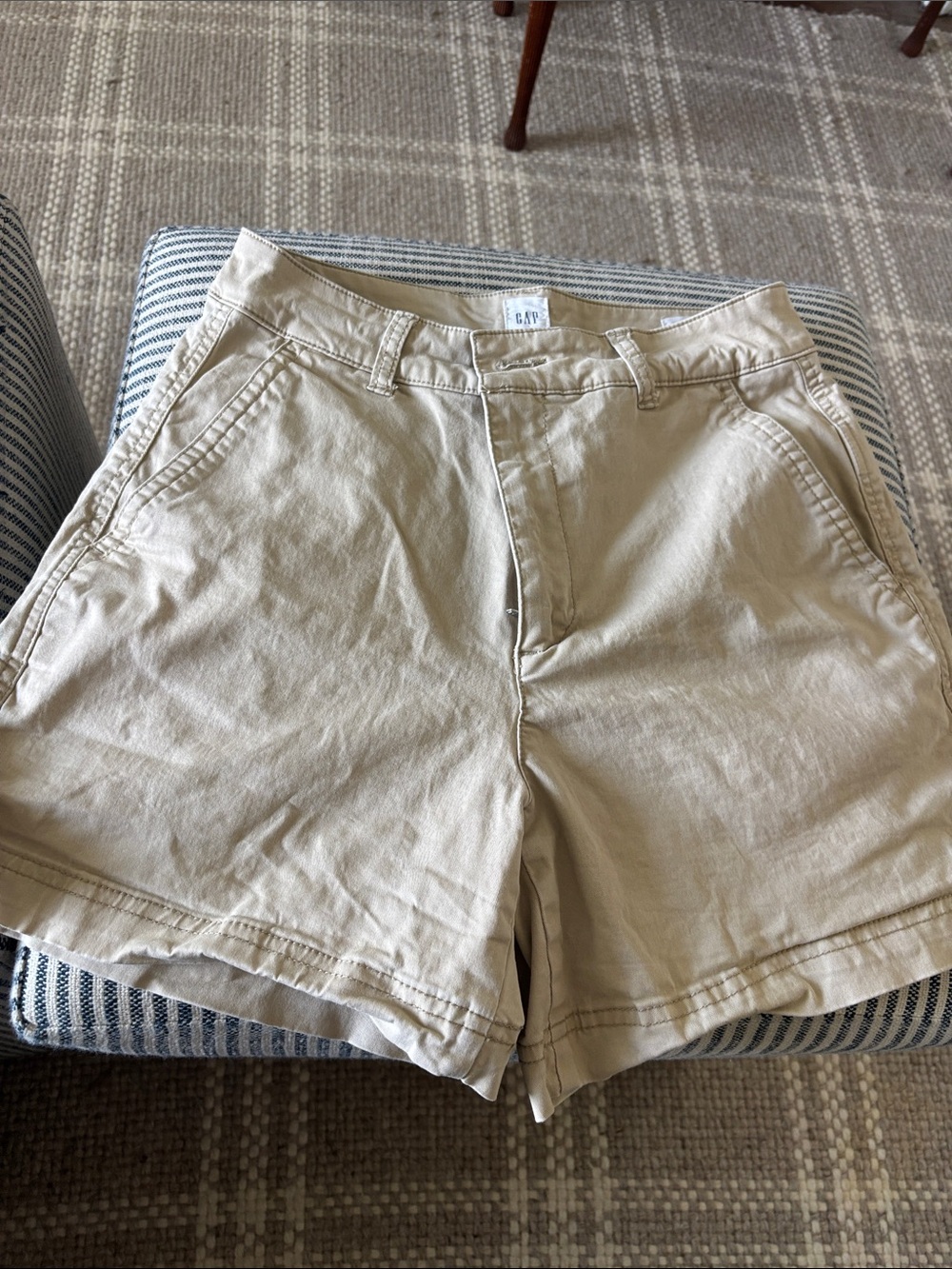GAP Light Tan Cotton Chino girlfriend khaki Shorts size 6